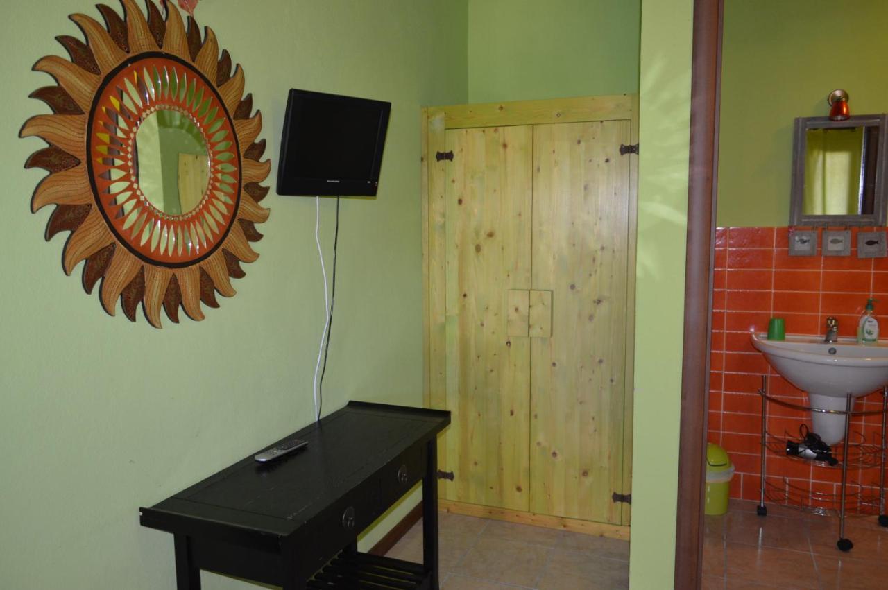 Butterfly House Bed & Breakfast Alghero Bagian luar foto
